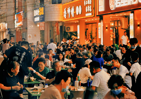 81度的火焰山去不了独山子明珠夜市美食还吸引不了您吗？